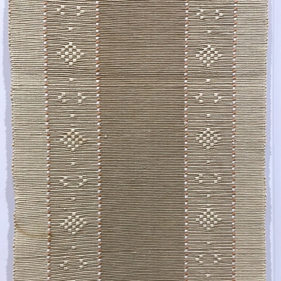 Table runner - Picture 2 of 3